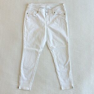 LOFT white curvy skinny ankle jeans